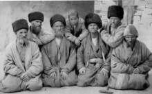 A group of Russian slaves